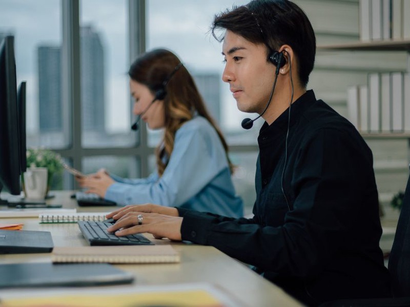 Hình ảnh hỗ trợ khách hàng CWIN